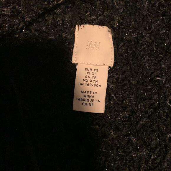 Long Sleeve Black Top - Simple and Elegant - Picture 3 of 3